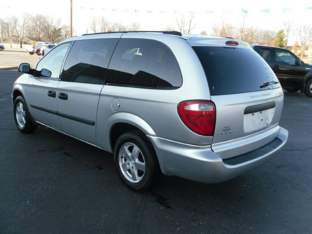 Dodge Grand Caravan 2005 photo 3