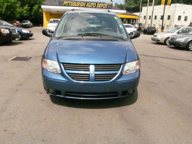 Dodge Grand Caravan 2005 photo 1