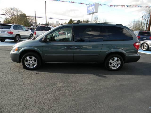 Dodge Grand Caravan 2005 photo 4