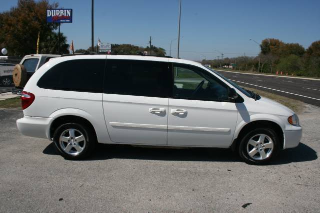 Dodge Grand Caravan 2005 photo 3