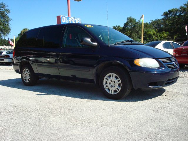 Dodge Grand Caravan 2005 photo 2