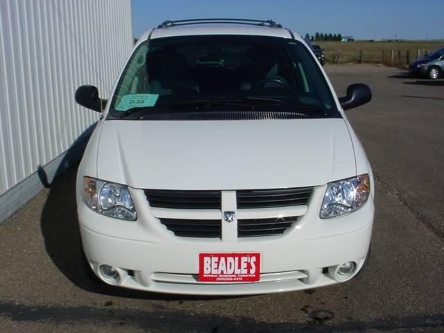 Dodge Grand Caravan 2005 photo 2