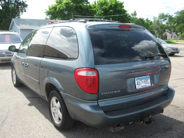 Dodge Grand Caravan 2005 photo 1