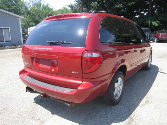 Dodge Grand Caravan 2005 photo 1