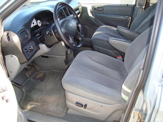 Dodge Grand Caravan 2005 photo 3