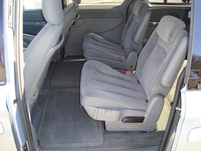 Dodge Grand Caravan 2005 photo 4