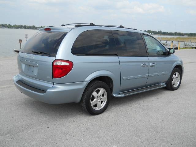 Dodge Grand Caravan 2005 photo 1