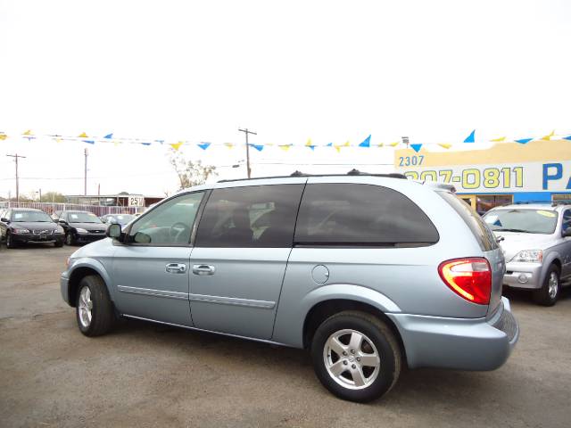 Dodge Grand Caravan 2005 photo 3