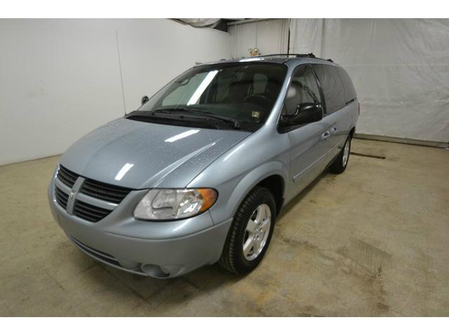 Dodge Grand Caravan 2005 photo 3