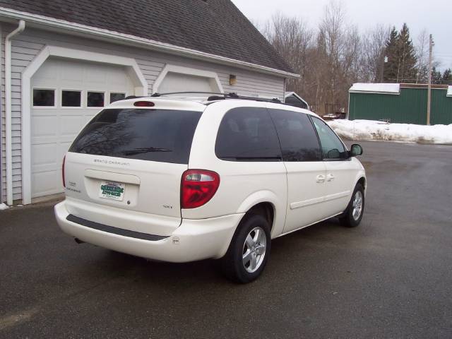 Dodge Grand Caravan 2005 photo 3