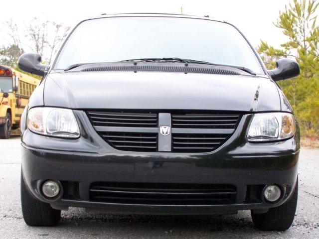 Dodge Grand Caravan 2005 photo 1