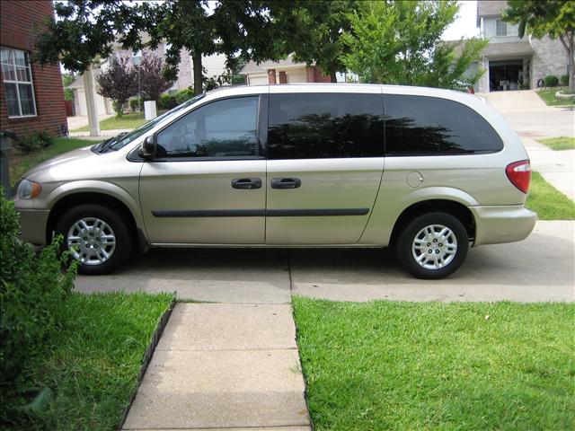 Dodge Grand Caravan 2005 photo 2