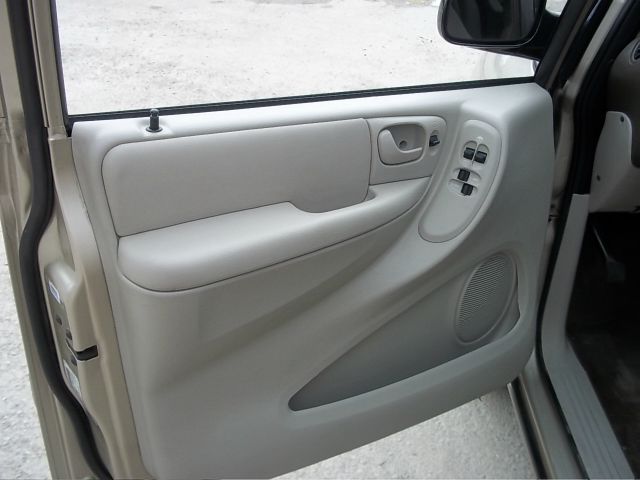 Dodge Grand Caravan 2005 photo 12