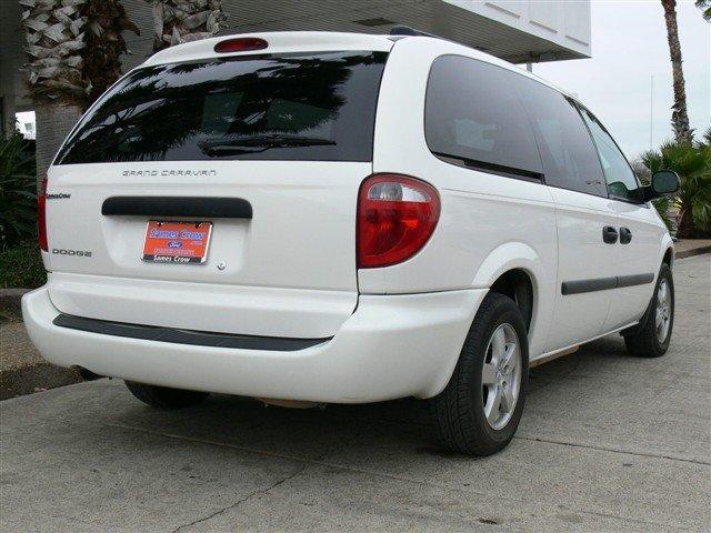 Dodge Grand Caravan 2005 photo 3