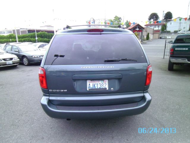 Dodge Grand Caravan 2005 photo 2