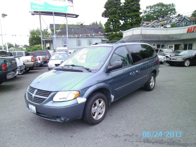 Dodge Grand Caravan 2005 photo 3