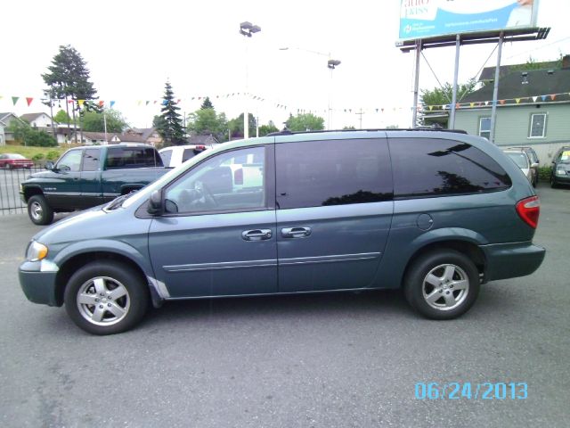 Dodge Grand Caravan 2005 photo 4