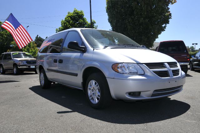 Dodge Grand Caravan 2005 photo 3