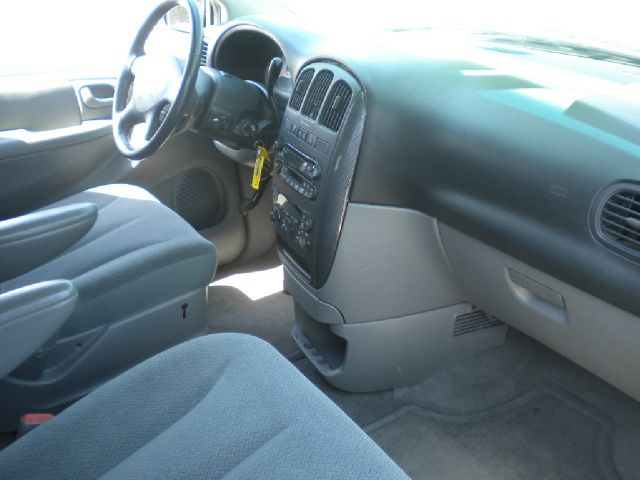 Dodge Grand Caravan 2005 photo 1