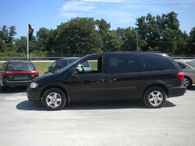 Dodge Grand Caravan 2005 photo 2