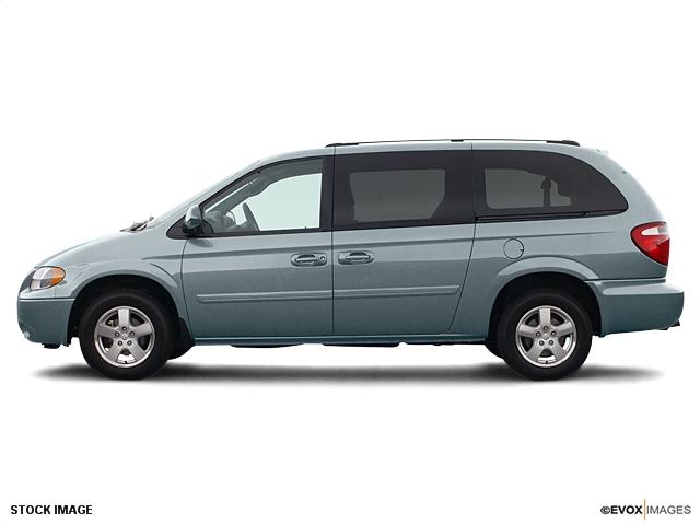 Dodge Grand Caravan 2005 photo 2