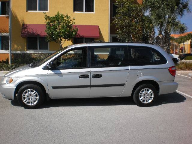 Dodge Grand Caravan 2005 photo 1