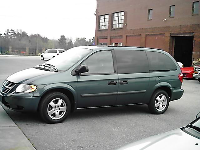 Dodge Grand Caravan 2005 photo 1