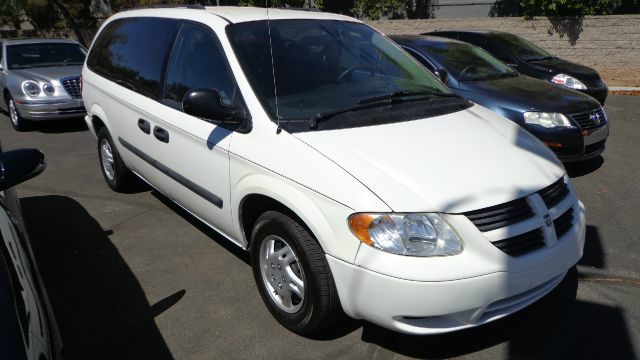 Dodge Grand Caravan 2005 photo 3