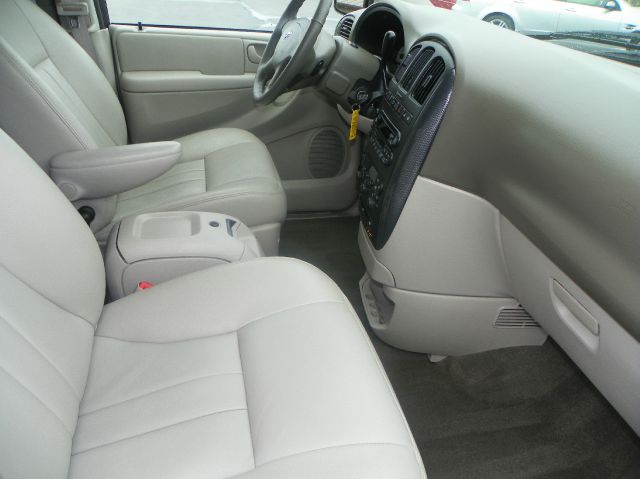 Dodge Grand Caravan 2005 photo 11