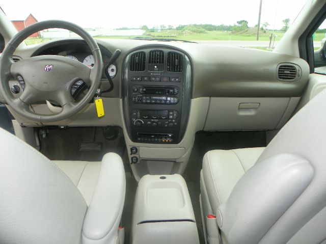 Dodge Grand Caravan 2005 photo 14