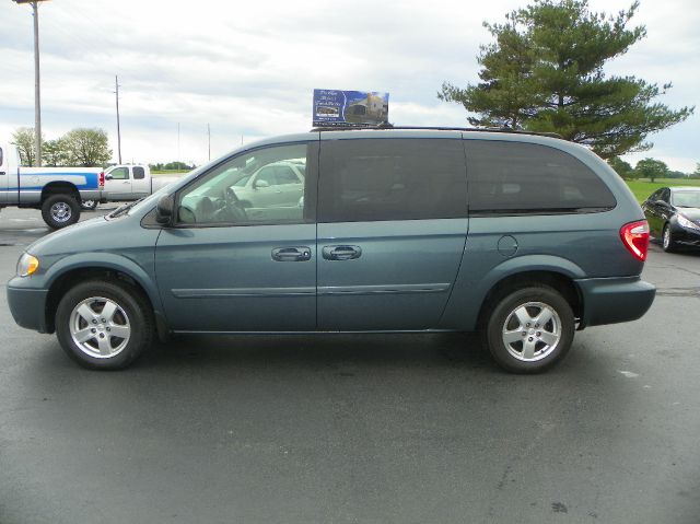 Dodge Grand Caravan 2005 photo 27