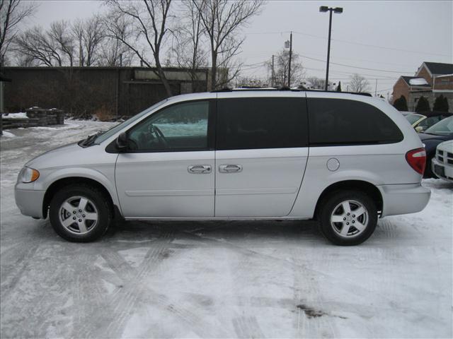 Dodge Grand Caravan 2005 photo 1