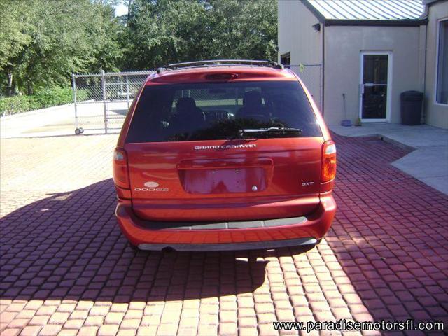 Dodge Grand Caravan 2005 photo 2