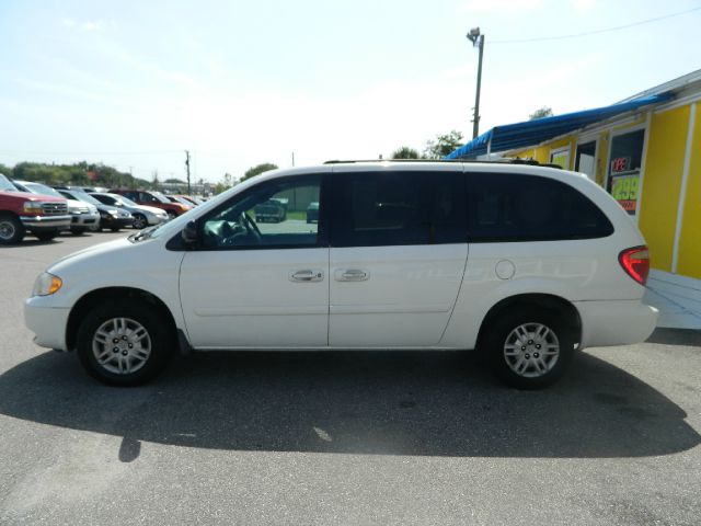 Dodge Grand Caravan 2005 photo 1