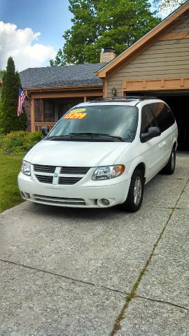 Dodge Grand Caravan 2005 photo 1