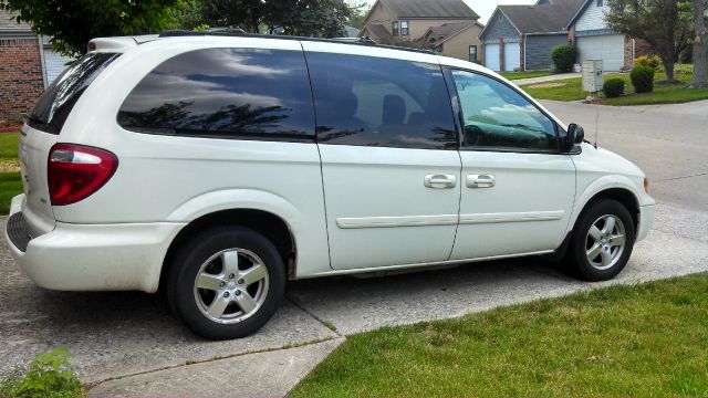 Dodge Grand Caravan 2005 photo 4