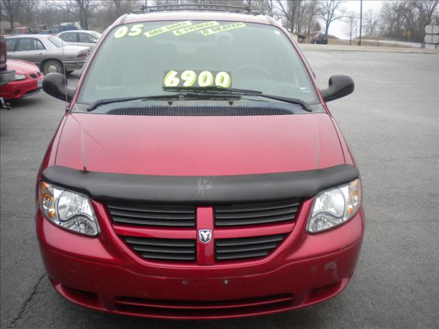 Dodge Grand Caravan 2005 photo 2