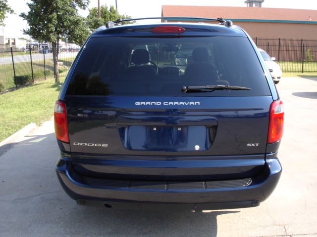 Dodge Grand Caravan 2005 photo 1