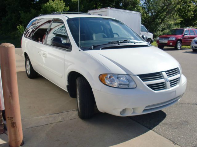 Dodge Grand Caravan 2005 photo 1