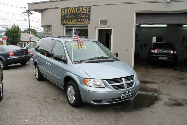 Dodge Grand Caravan 2005 photo 1