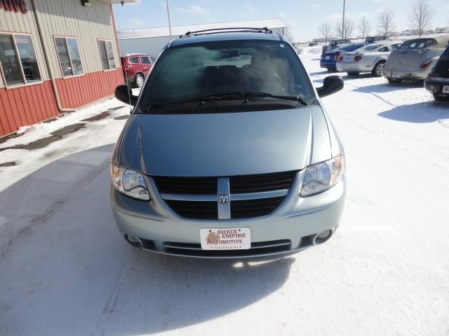 Dodge Grand Caravan 2005 photo 1