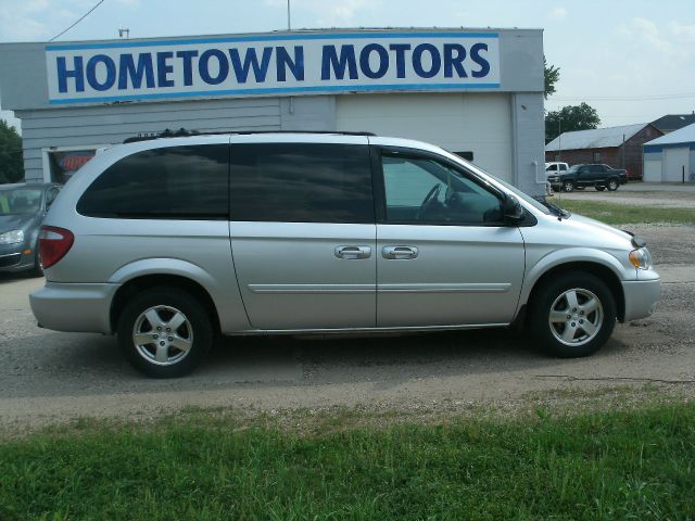 Dodge Grand Caravan 2005 photo 3