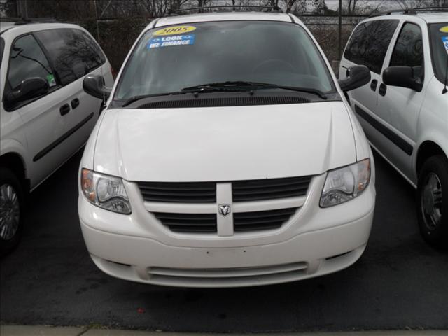 Dodge Grand Caravan 2005 photo 1