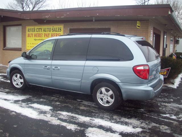 Dodge Grand Caravan 2005 photo 1