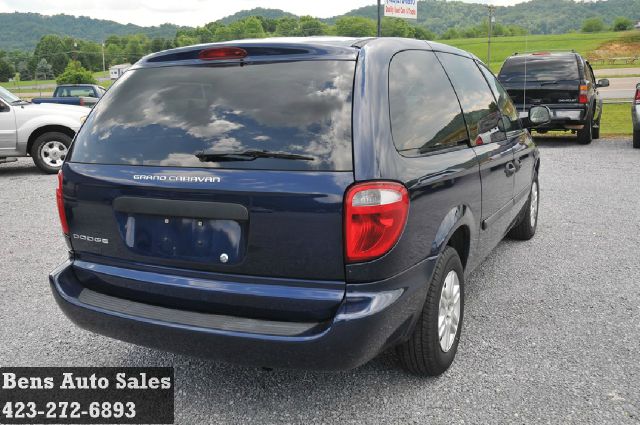 Dodge Grand Caravan 2005 photo 1