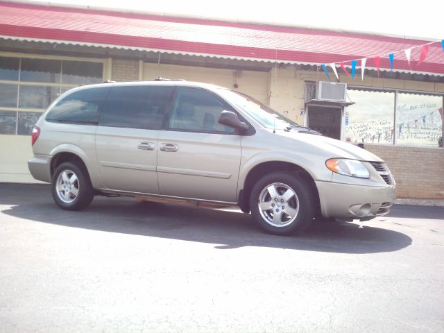 Dodge Grand Caravan 2005 photo 3