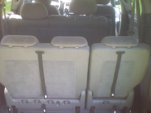 Dodge Grand Caravan 2005 photo 3