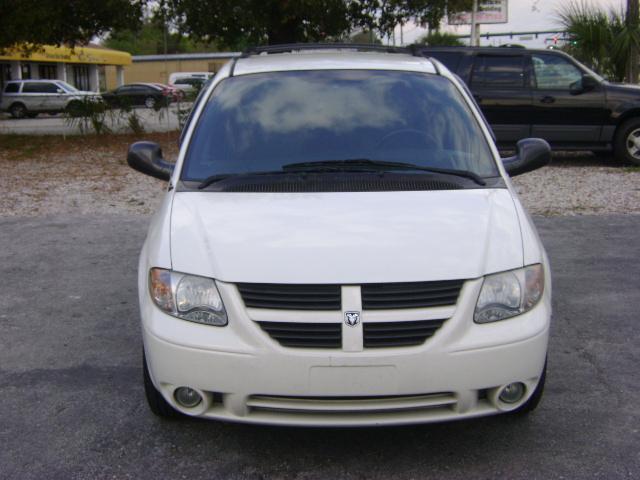 Dodge Grand Caravan 2005 photo 3