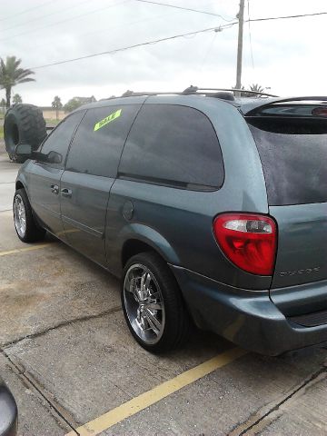 Dodge Grand Caravan 2005 photo 3