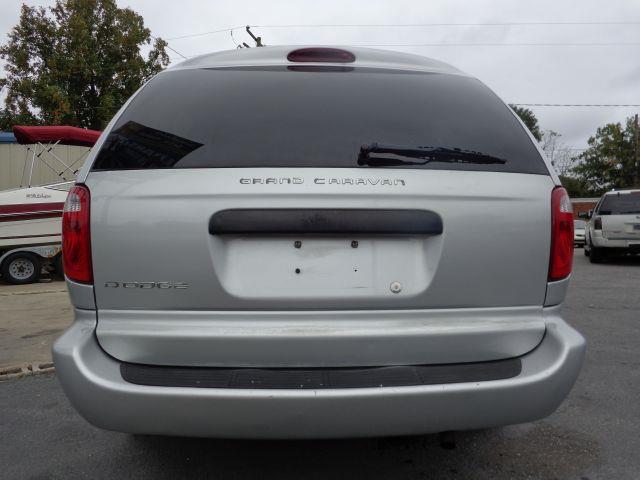 Dodge Grand Caravan 2005 photo 3